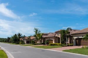 A neighborhood in Florida where people have HOAs.